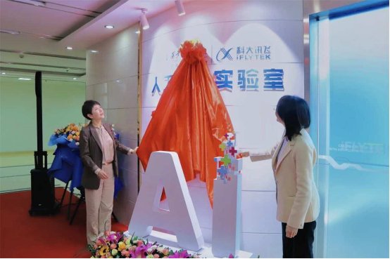 见证了这座高等学府在改革路上积跬步以